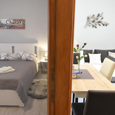 Apartment Karla Zadar Bagian luar foto