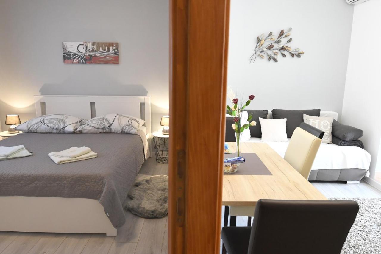 Apartment Karla Zadar Bagian luar foto