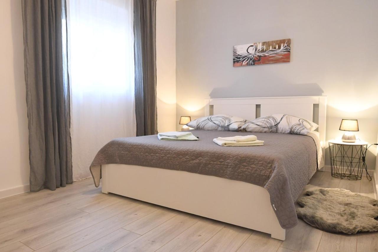 Apartment Karla Zadar Bagian luar foto
